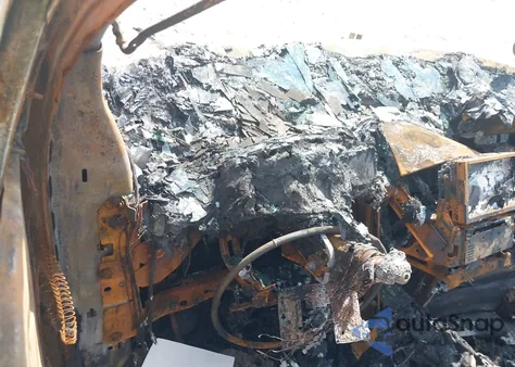 2013 Ford Explorer Xlt z USA, uszkodzony, nr VIN 1FM5K7D83DGC77727